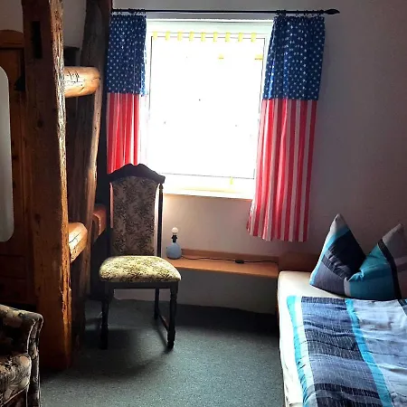 Ferienwohnung Western Treff Apartment *